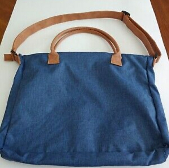 LapTop Tote - Picture 3 of 5